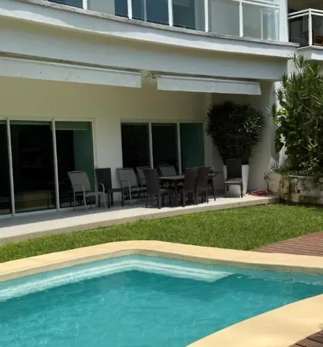 Beachfront Bay View Grand Marina * Zihuatanejo