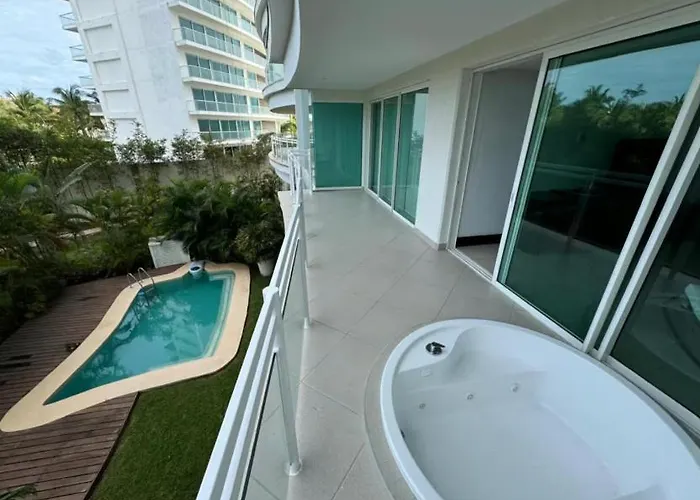 Apartamento Beachfront Bay View Grand Marina
