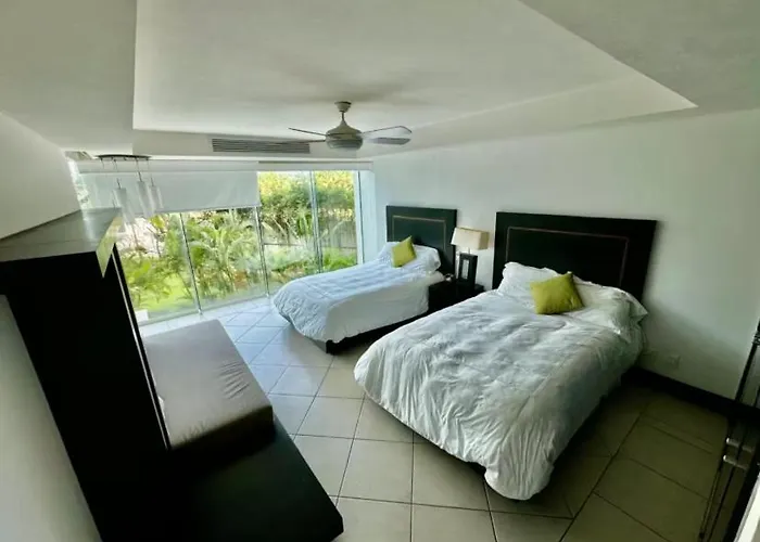 Apartamento Beachfront Bay View Grand Marina Zihuatanejo