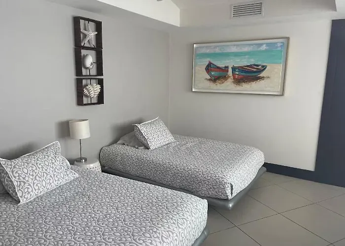 Beachfront Bay View Grand Marina * Zihuatanejo