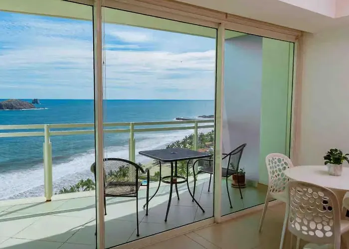 Beachfront Bay View Grand Marina Apartamento Zihuatanejo