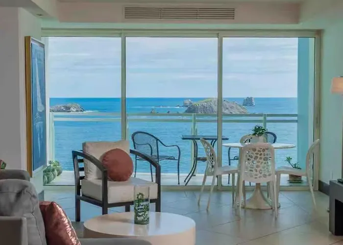 Apartamento Beachfront Bay View Grand Marina Zihuatanejo