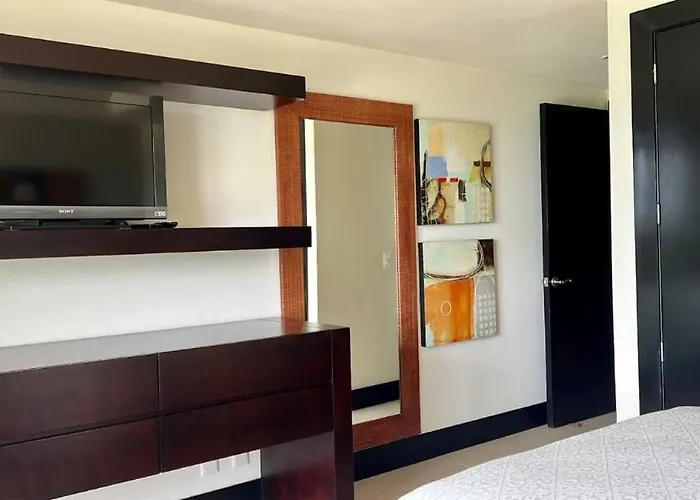 Apartamento Beachfront Bay View Grand Marina Zihuatanejo