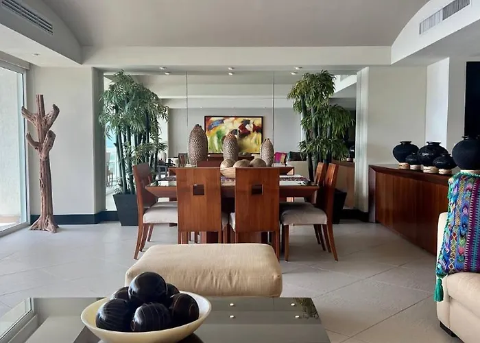 Beachfront Bay View Grand Marina Apartamento Zihuatanejo